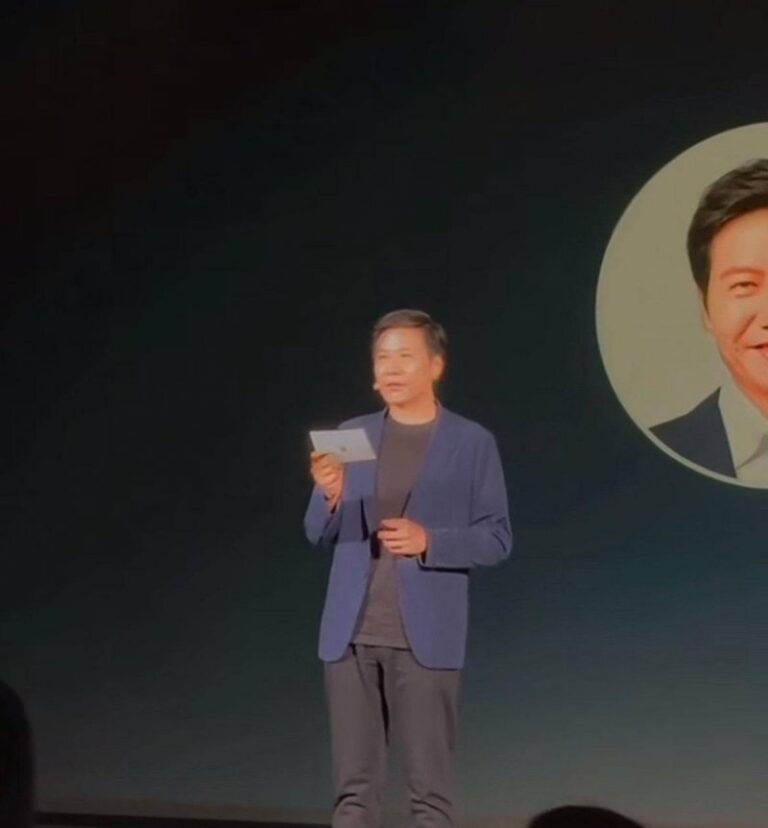 xm外汇官网开户无需操控 来看全AI机器人足球总决赛